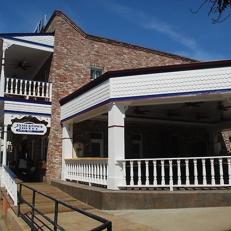 Jamestown Hotel ภายนอก รูปภาพ