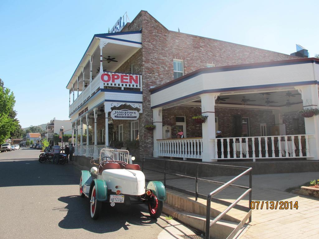 Jamestown Hotel ภายนอก รูปภาพ